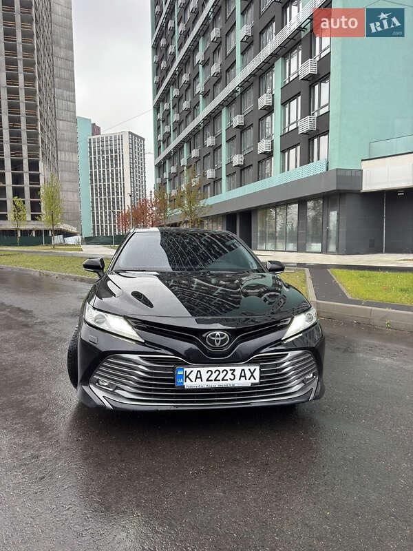 Toyota Camry 2018
