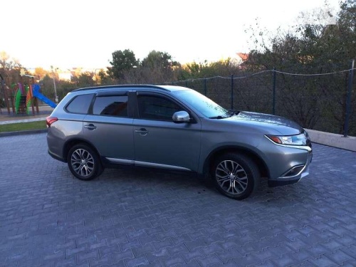 Mitsubishi Outlander 2016