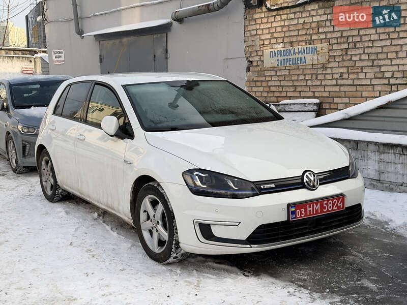 Volkswagen e-Golf 2015