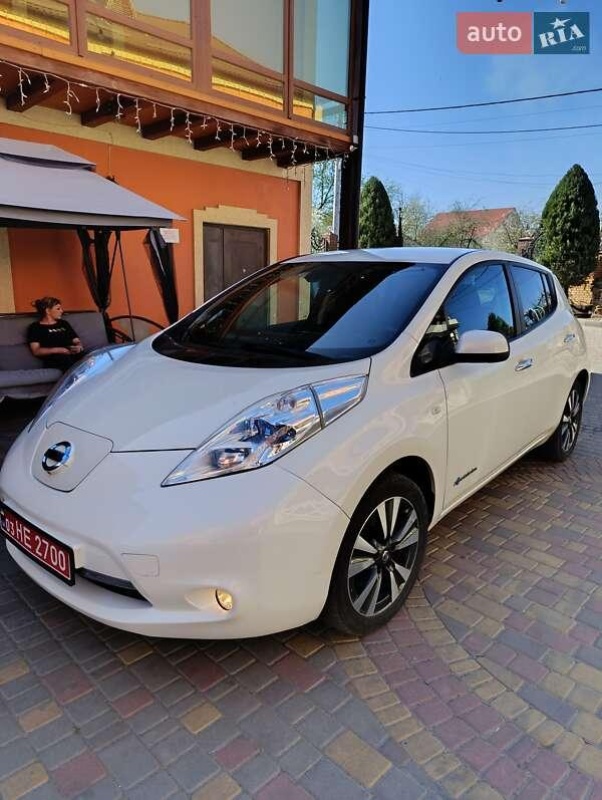 Nissan Leaf 2016