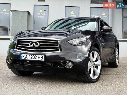 Infiniti QX70 2013