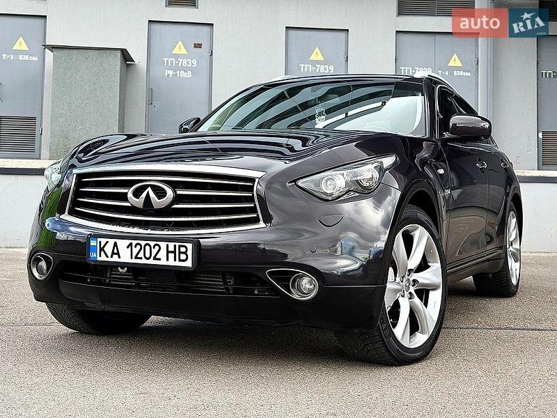 Infiniti QX70 2013