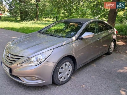 Hyundai Sonata 2011
