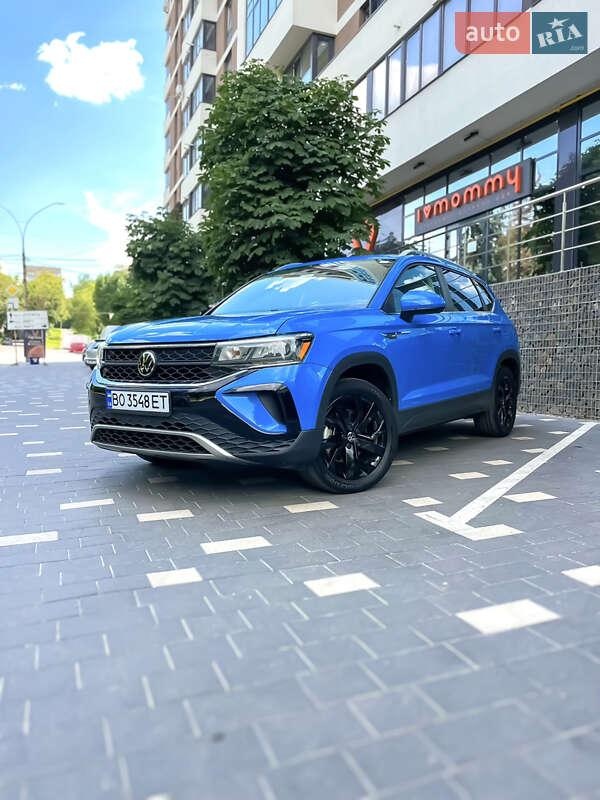 Volkswagen Taos 2021