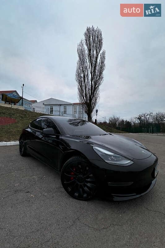 Tesla Model 3 2022