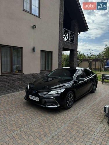 Toyota Camry 2023