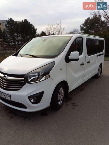 Opel Vivaro 2015