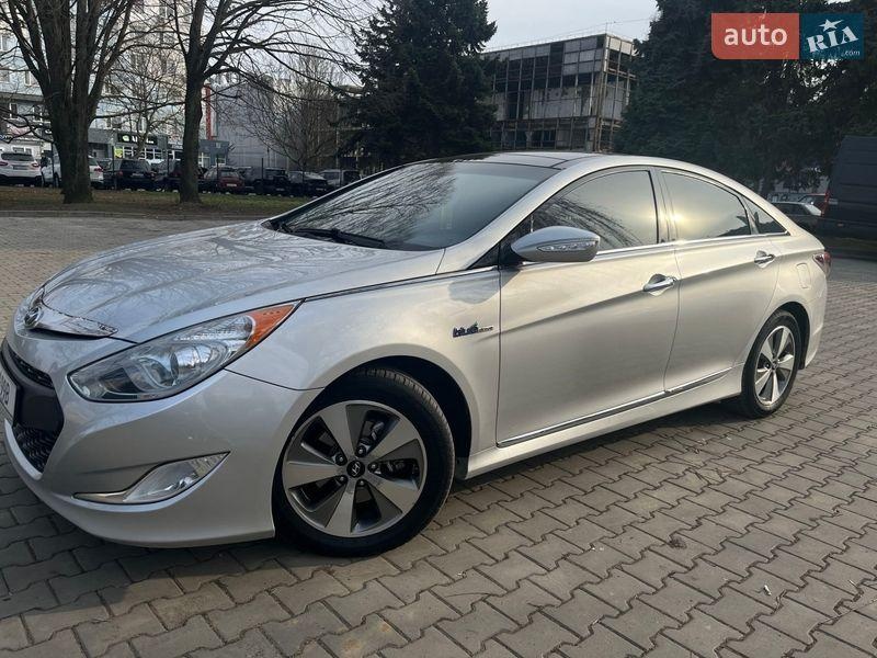 Hyundai Sonata 2011
