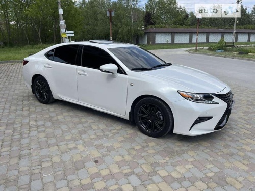 Lexus ES 2017