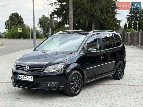 Volkswagen Touran 2011