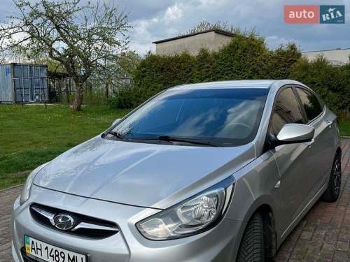 Hyundai Accent 2011