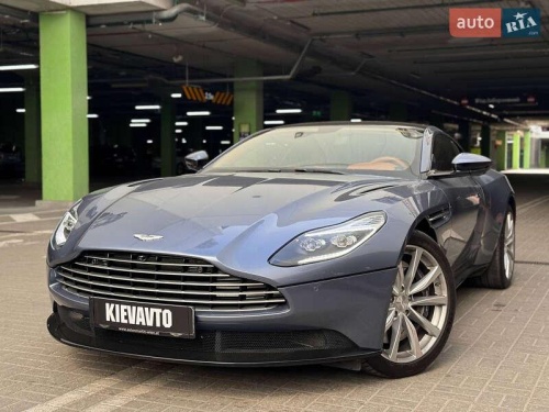 Aston Martin DB11 2017