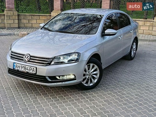 Volkswagen Passat 2011