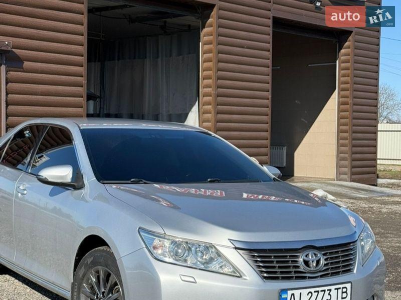 Toyota Camry 2011