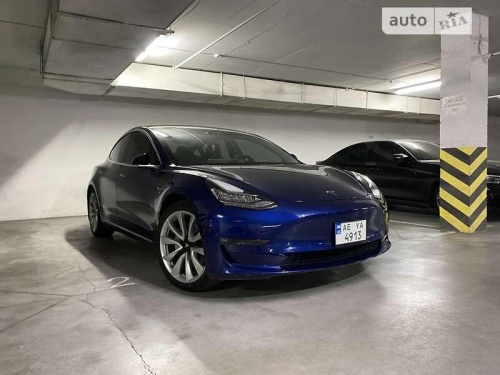 Tesla Model 3 2018