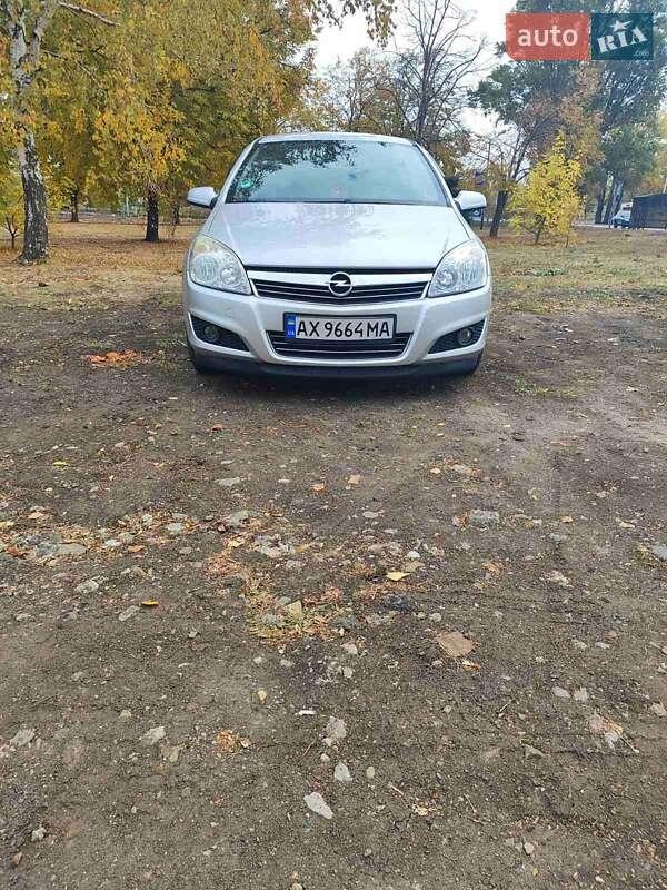 Opel Astra 2007