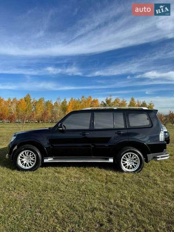 Mitsubishi Pajero 2007