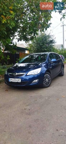 Opel Astra 2012