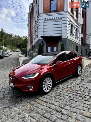 Tesla Model X 2016